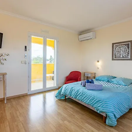 Gorgeous In With Kitchen * Marseillan (Herault)