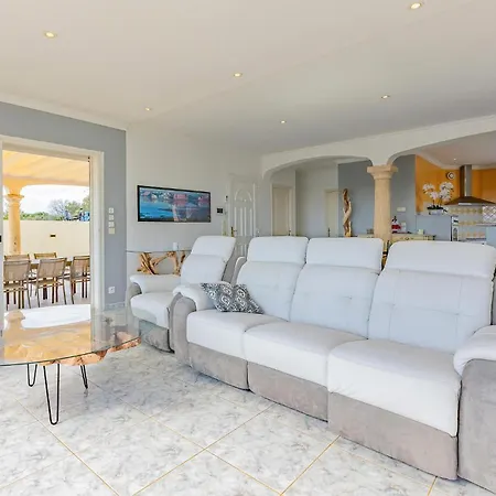 Gorgeous In With Kitchen Holiday home Marseillan (Herault)